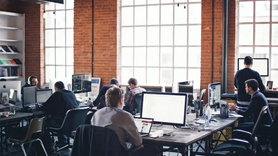 Как выбрать веб-студию в Южно-Сухокумске по кейсам